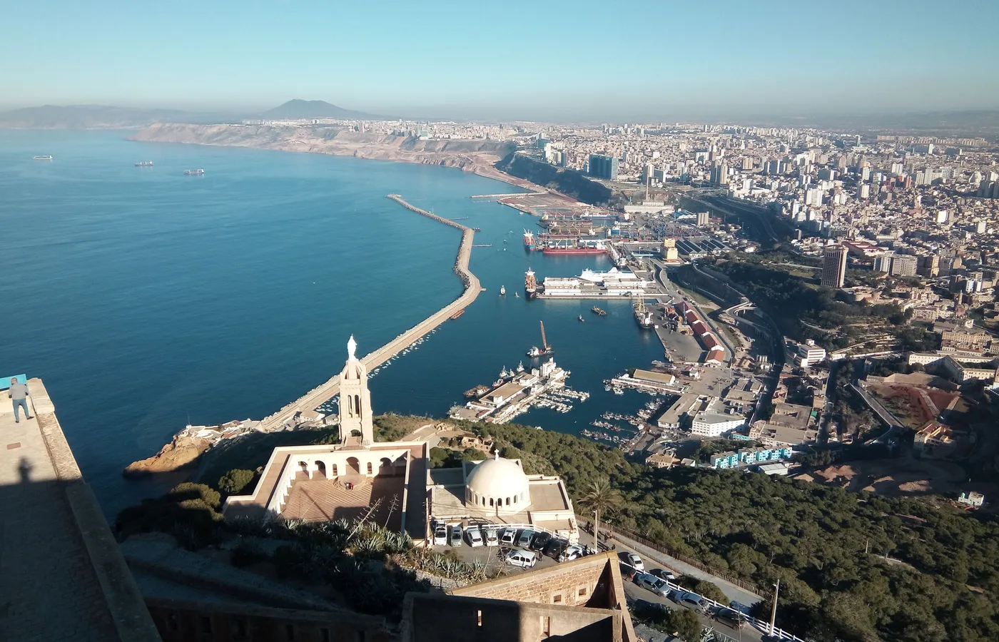 Chantier d’infrastructure et horizon urbain en Algérie