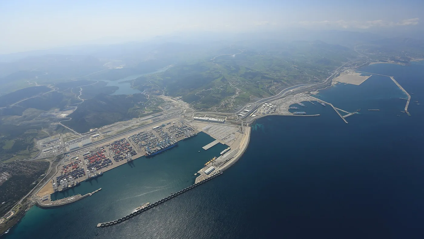 Infrastructures portuaires de Tanger Med vues du ciel