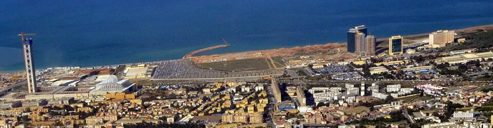 Luchtzicht op Mohammadia in Algiers